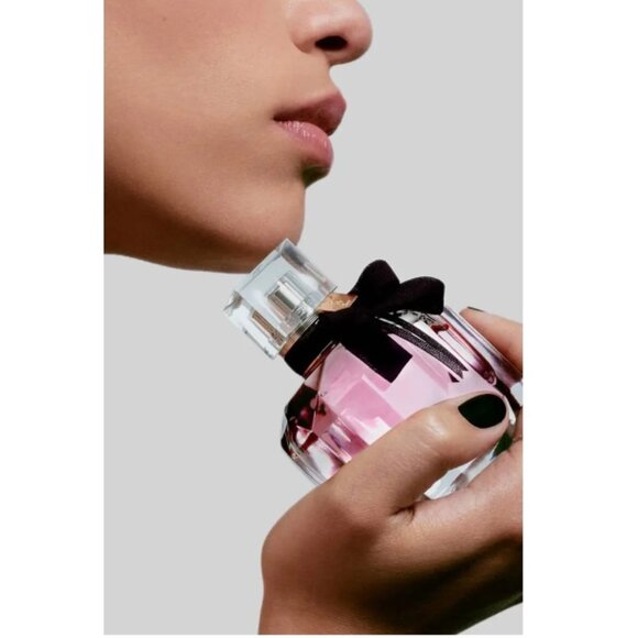 Yves Saint Laurent Mon Paris EDP Fruity Floral Red Berries-Mini 7.5ml,0.25oz-NEW - Picture 10 of 14